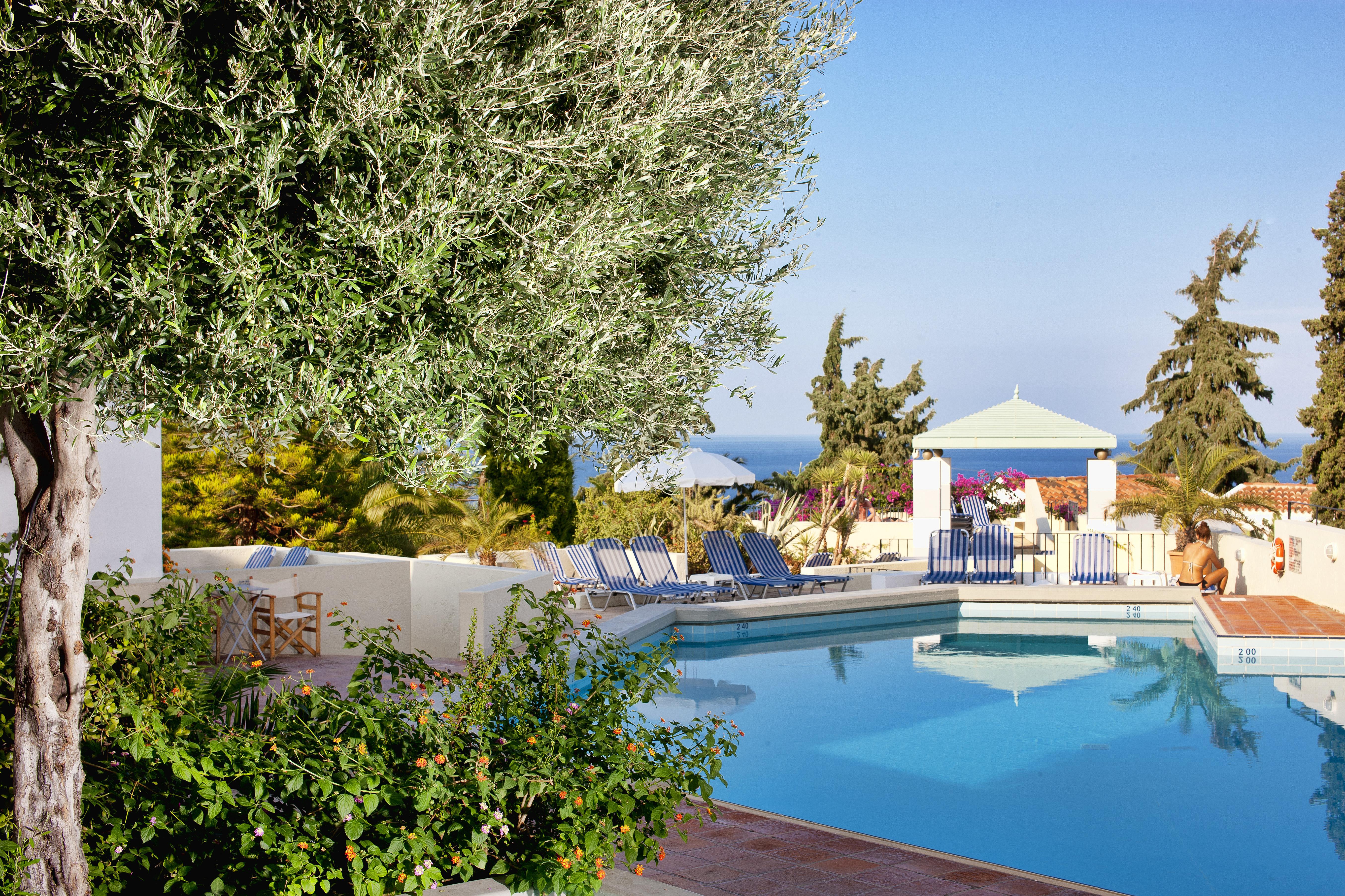 הרסוניסוס Galaxy Suites Boutique Resort מראה חיצוני תמונה