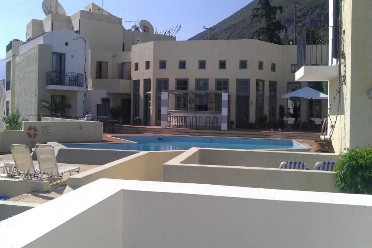 הרסוניסוס Galaxy Suites Boutique Resort מראה חיצוני תמונה