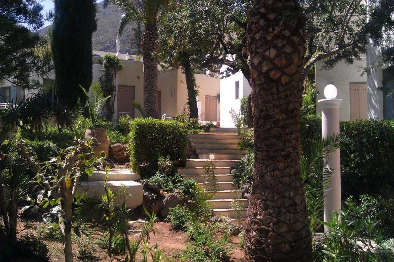 הרסוניסוס Galaxy Suites Boutique Resort מראה חיצוני תמונה